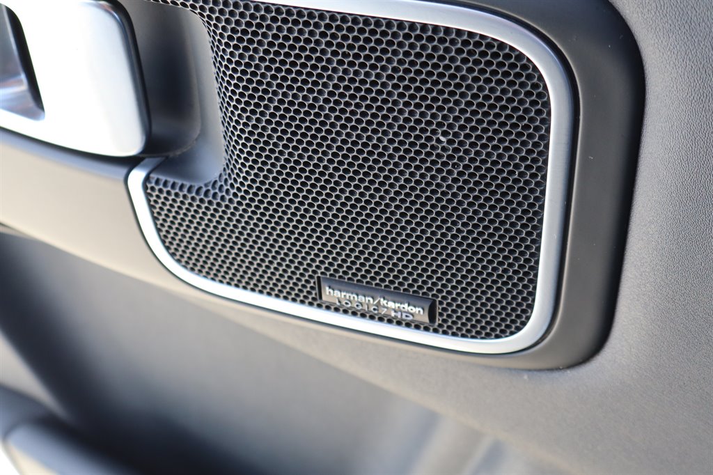 Photo 33