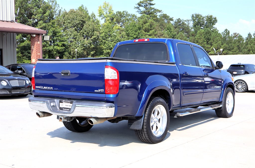 Toyota Tundra photo 9