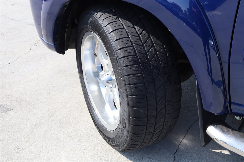 Toyota Tundra photo 13