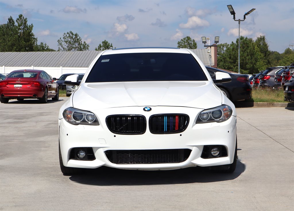 BMW 5 Series photo 2