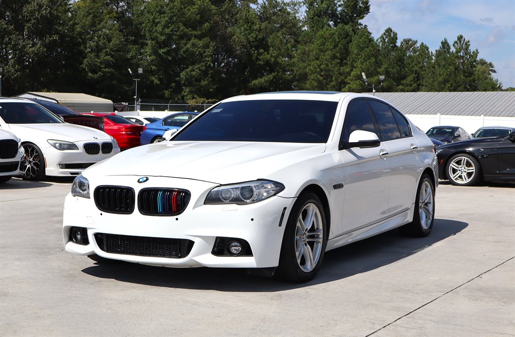 BMW 5 Series photo 3