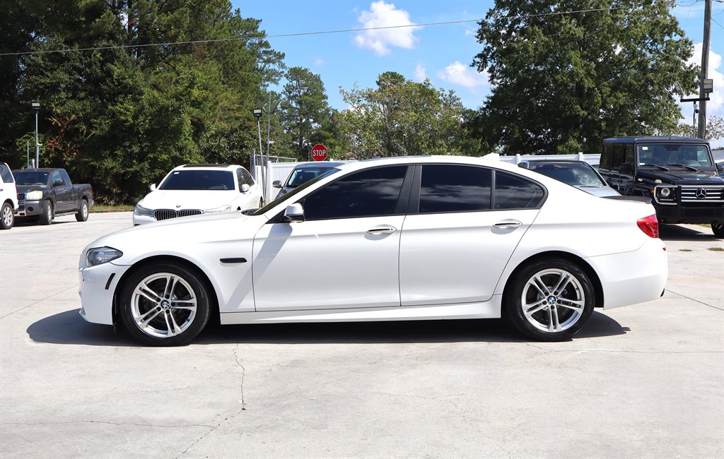 BMW 5 Series photo 4