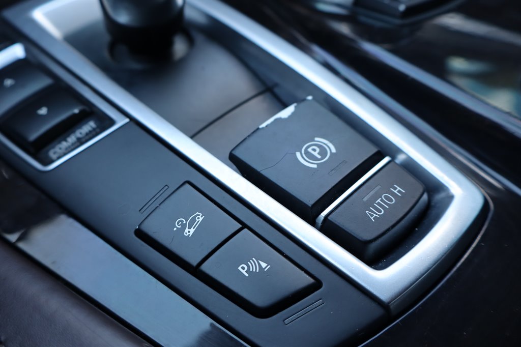 BMW 5 Series photo 31
