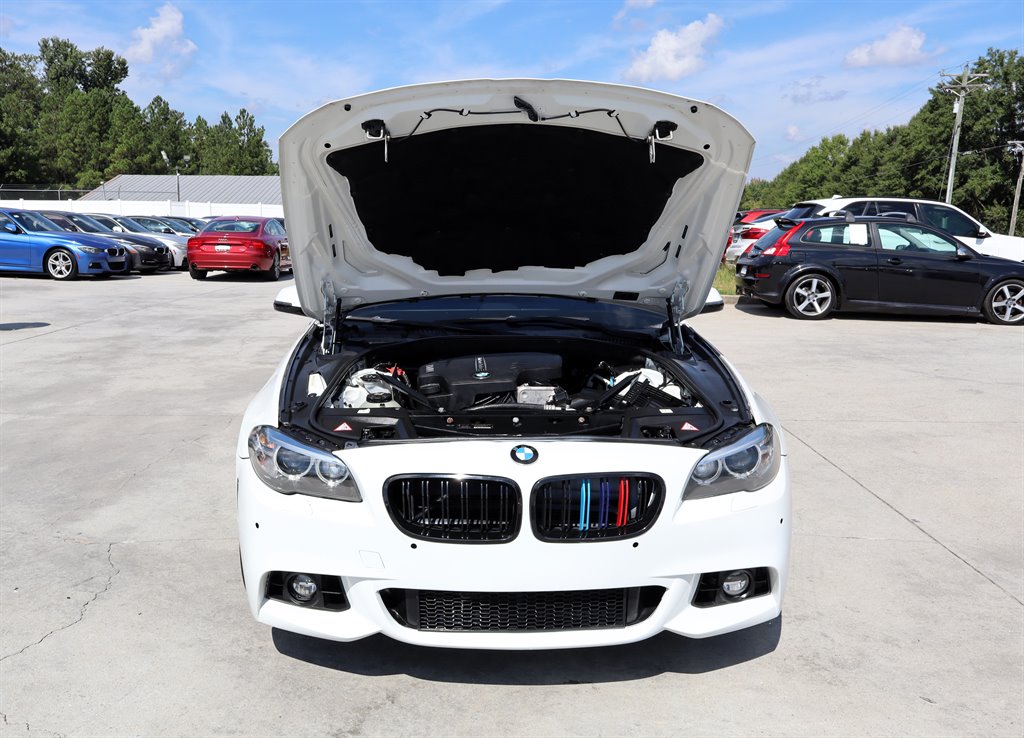 BMW 5 Series photo 40