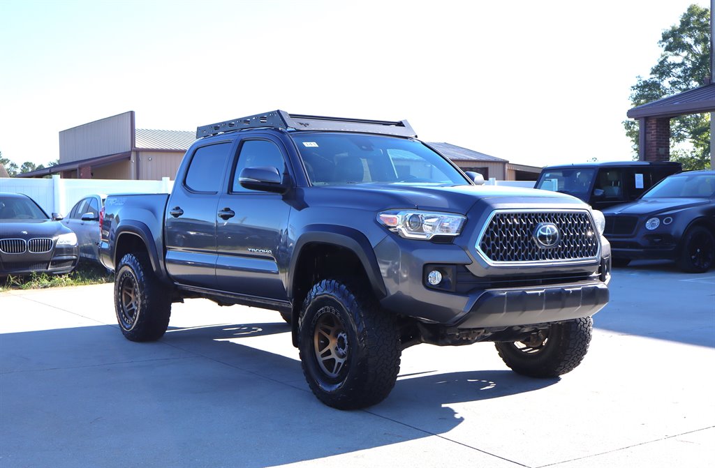 Toyota Tacoma photo 10