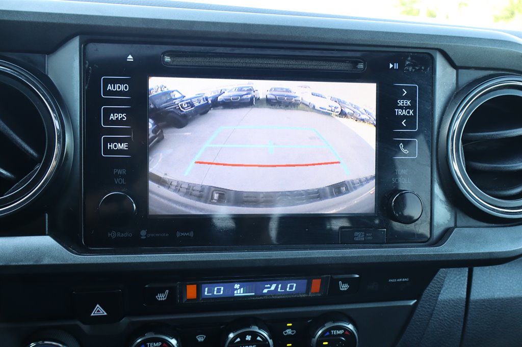 Toyota Tacoma photo 35