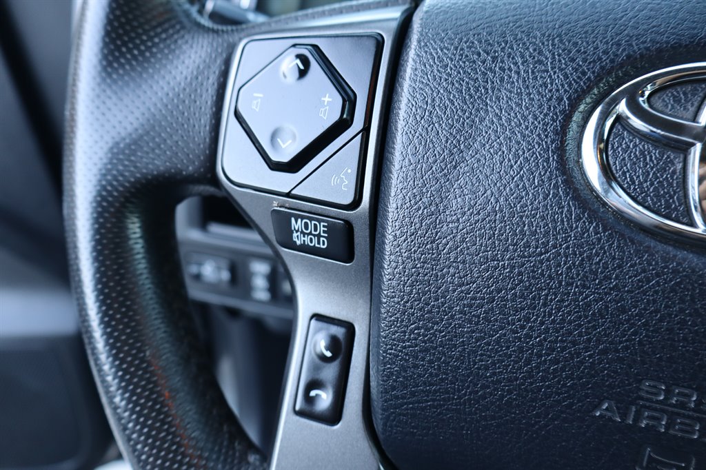 Toyota Tacoma photo 41