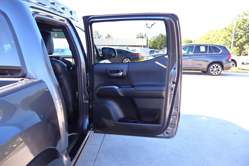 Toyota Tacoma photo 47