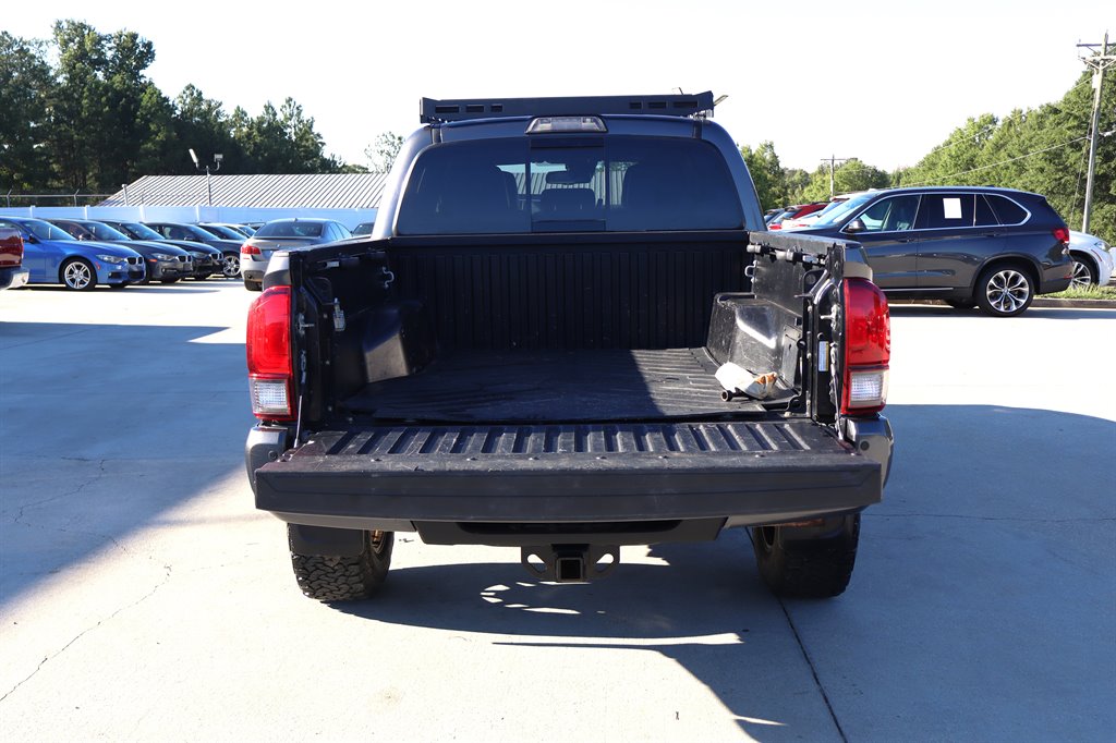 Toyota Tacoma photo 49