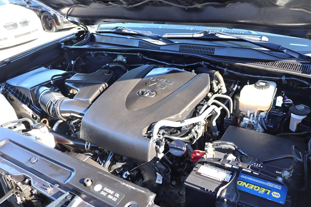 Toyota Tacoma photo 50