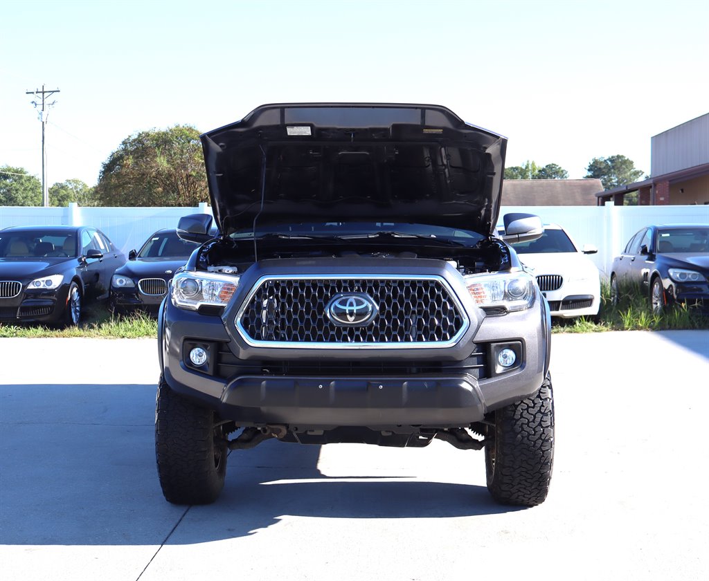 Toyota Tacoma photo 52
