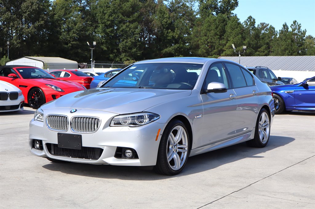 BMW 5 Series photo 3