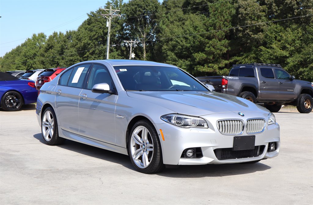 BMW 5 Series photo 9