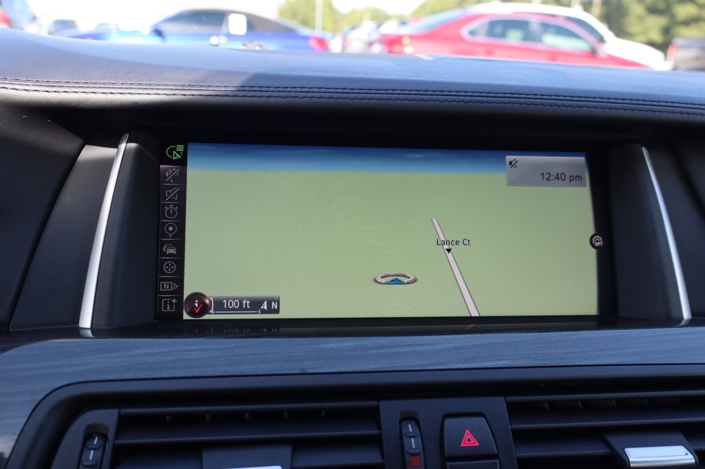 BMW 5 Series photo 27