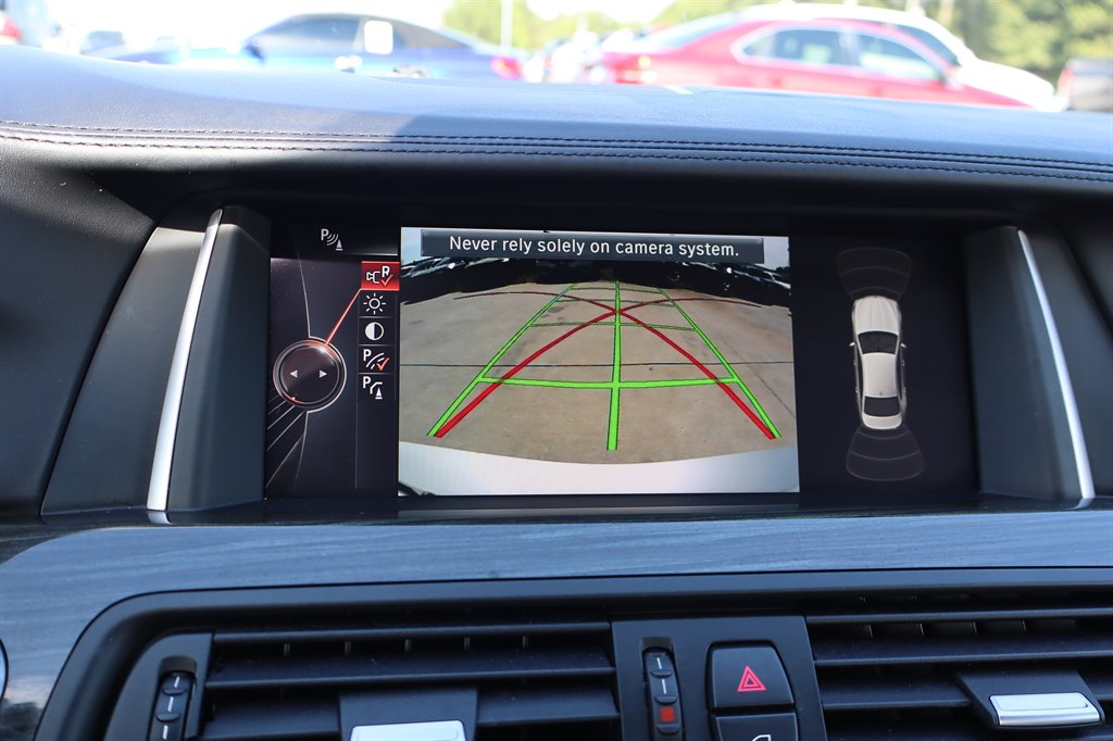 BMW 5 Series photo 28