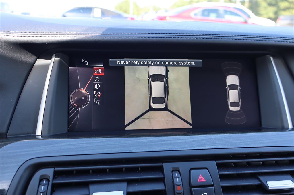 BMW 5 Series photo 29