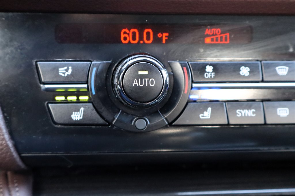 BMW 5 Series photo 33