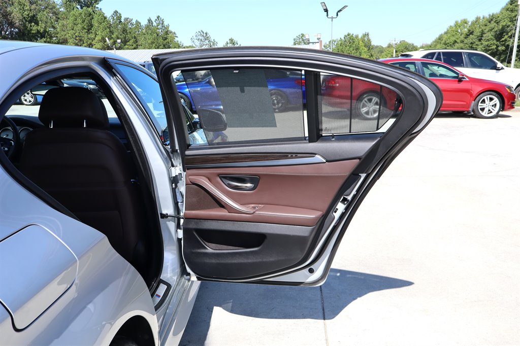 BMW 5 Series photo 44