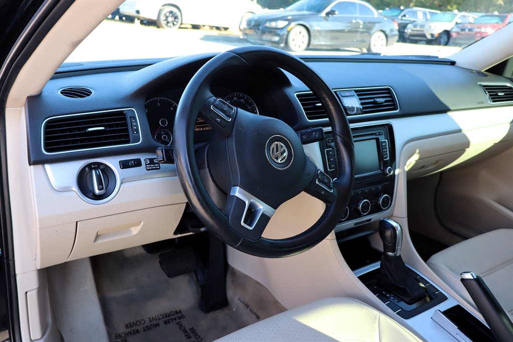 Volkswagen Passat photo 16