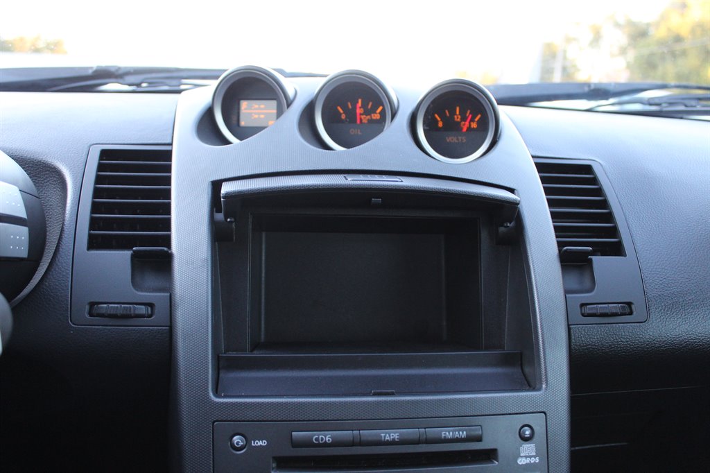 Sold 2003 Nissan 350Z Touring in Loganville