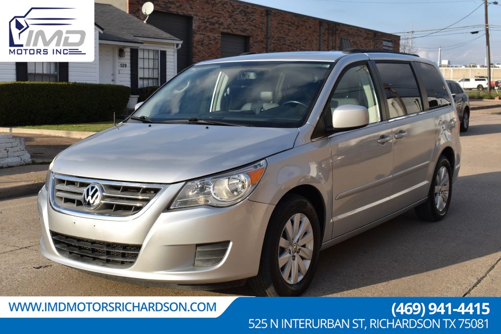 2012 Volkswagen Routan SEL w/Navigation