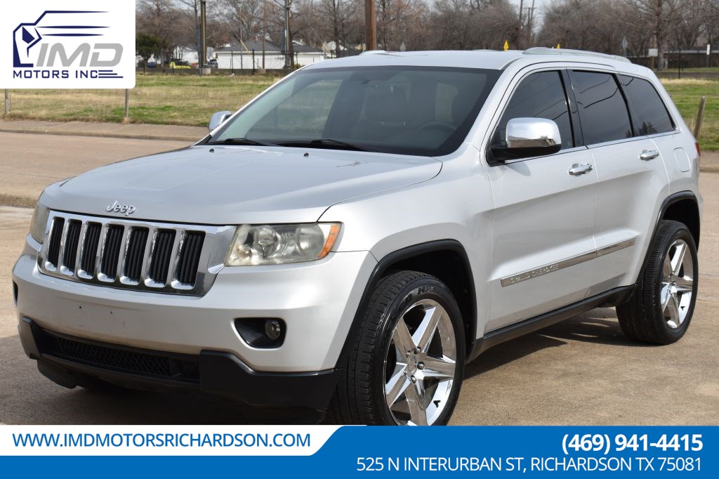 2011 Jeep Grand Cherokee Laredo: Ultimate Buyer's Guide 2011 Jeep Grand Cherokee Laredo: Ultimate Buyer's Guide