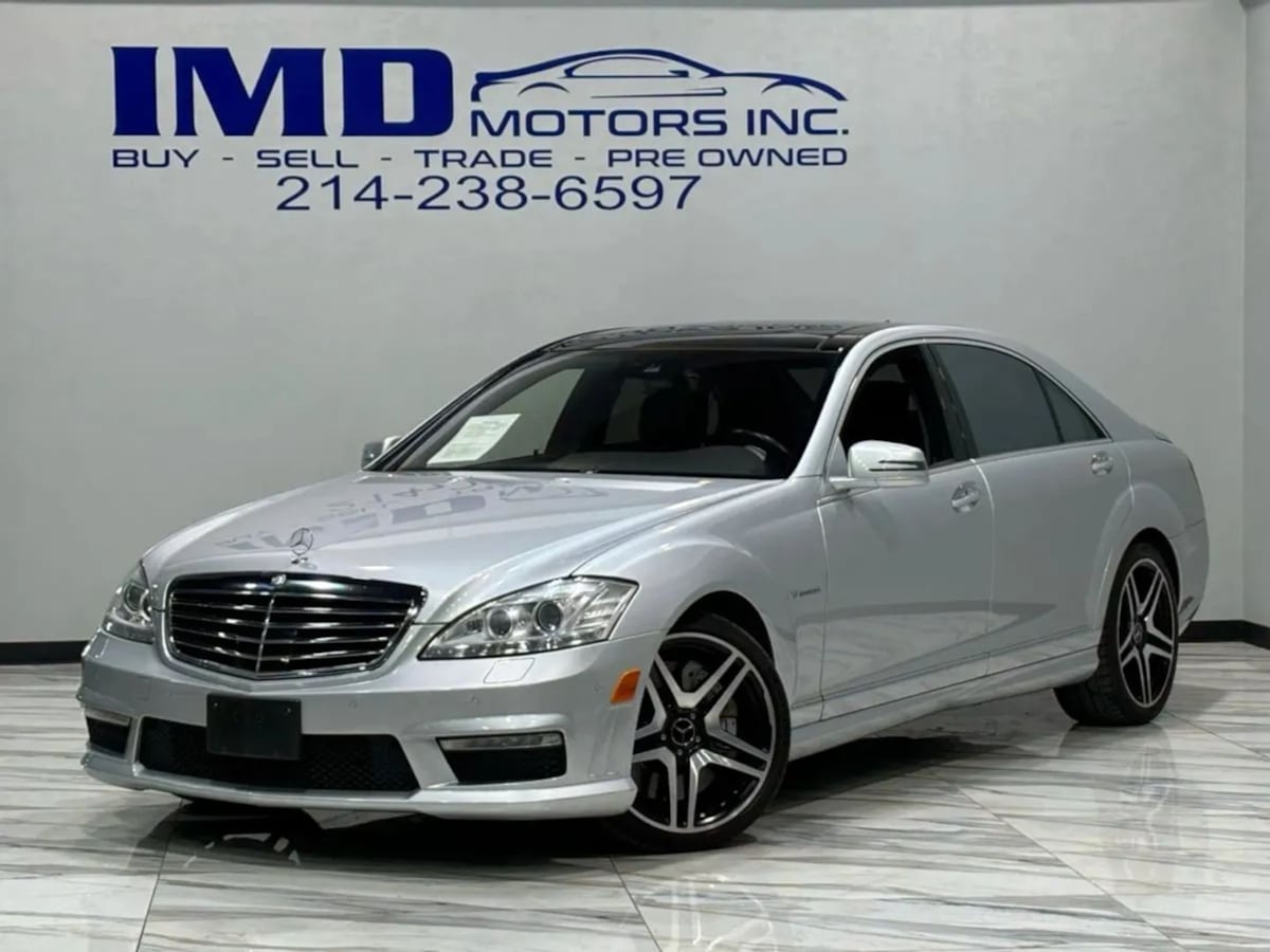 Iridium Silver Metallic 2013 Mercedes-Benz S-Class S 63 AMG Sedan Rear-Wheel Drive Automatic