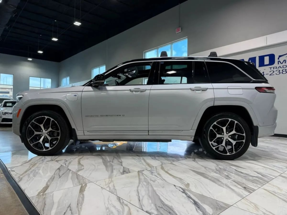 2022 Jeep Grand Cherokee Summit 4xe - Photo 11