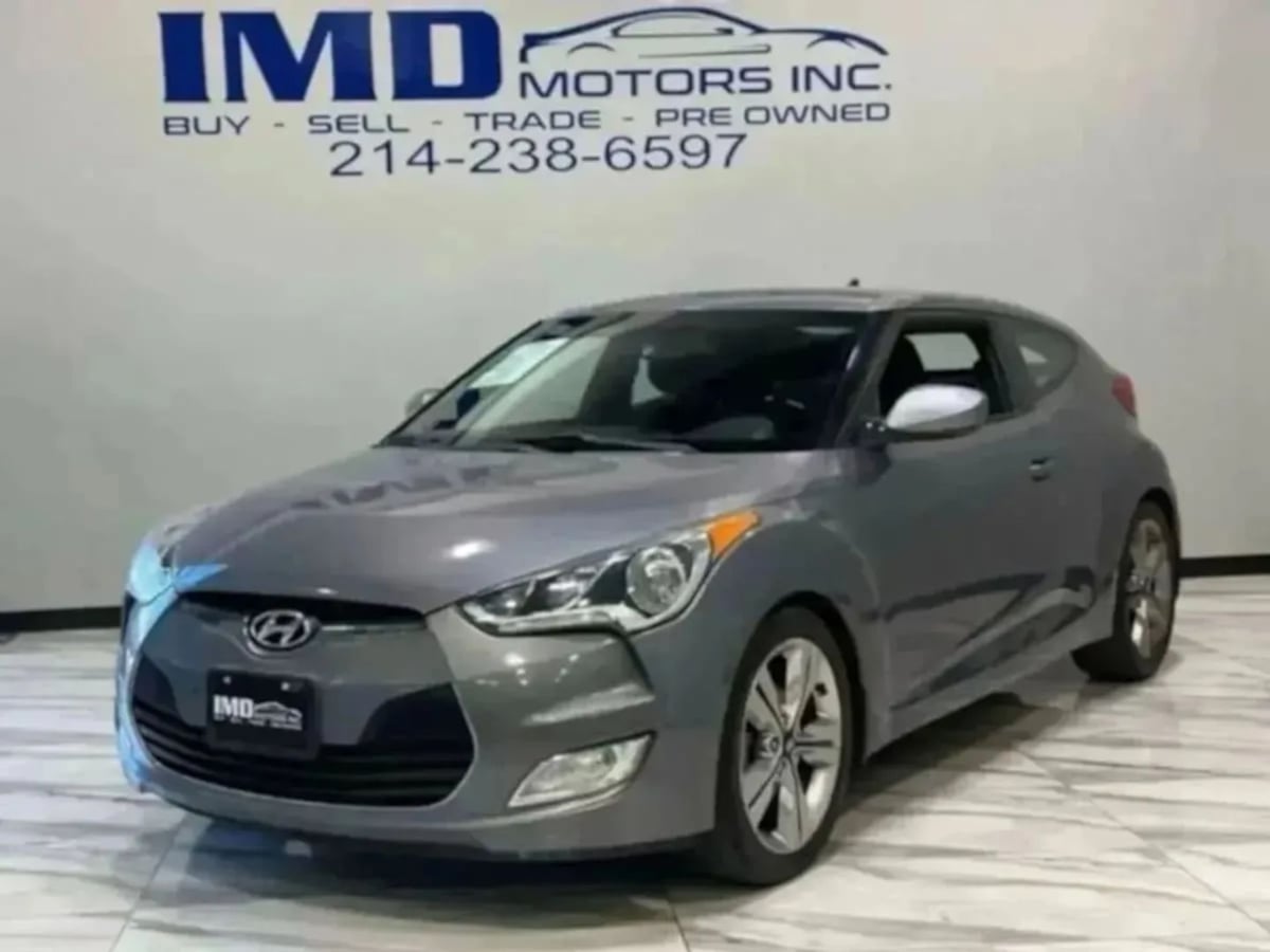 2016 Hyundai Veloster FWD with Black Seats