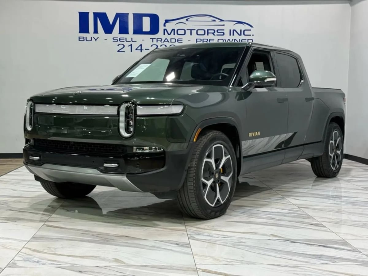 2022 Rivian R1T Adventure's photo