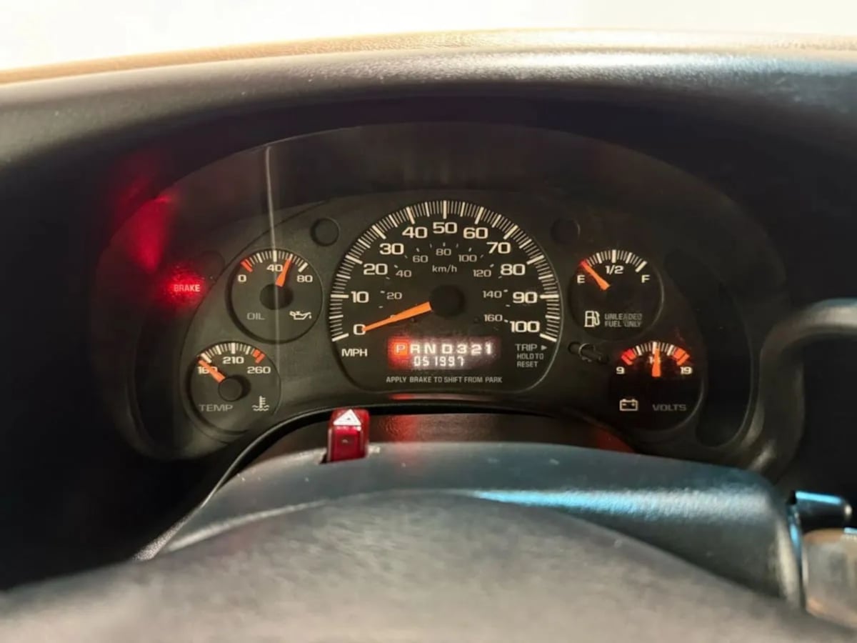 2002 Chevrolet Express Base - Photo 12