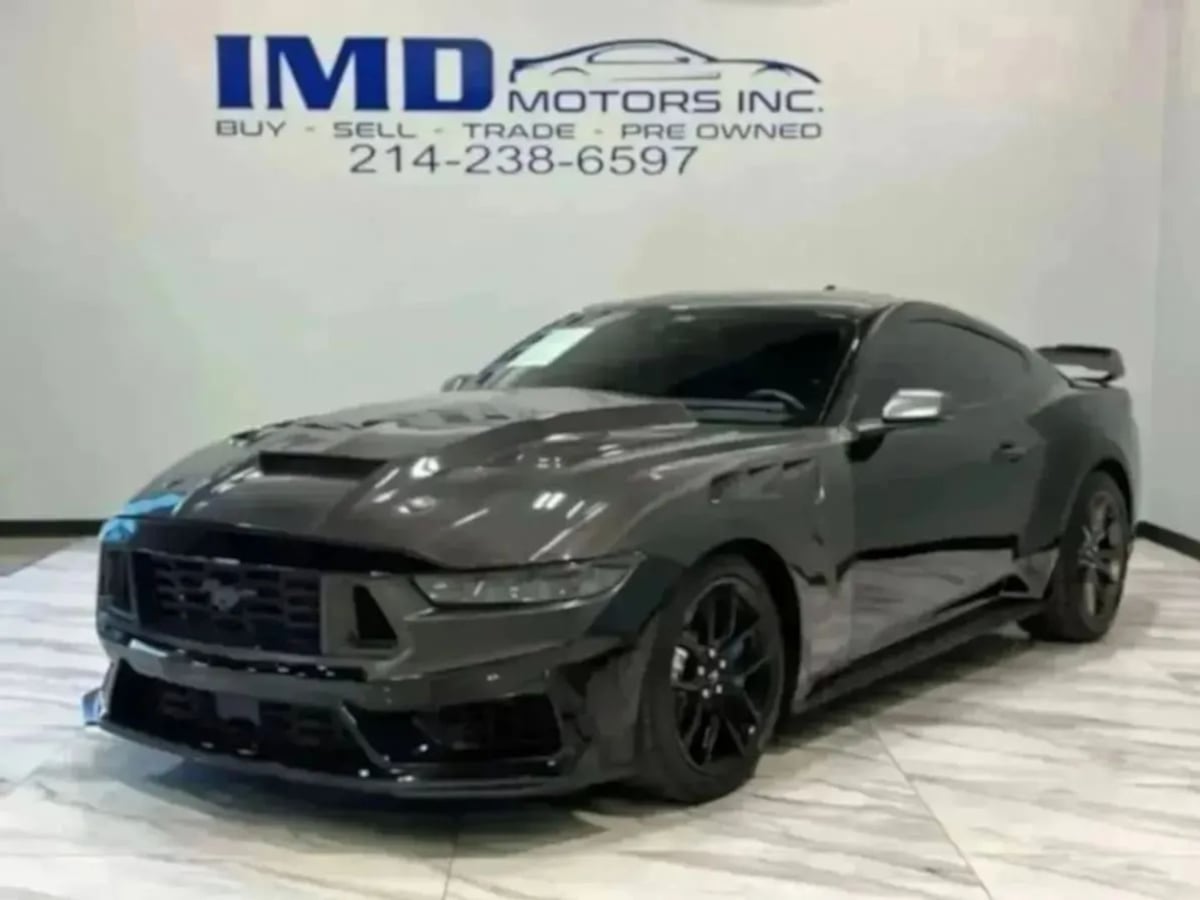 2025 Ford Mustang Dark Horse Fastback RWD