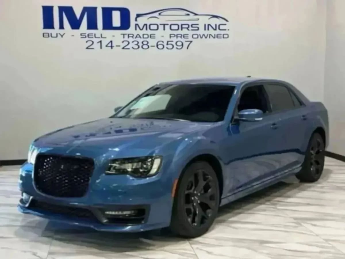 2022 Chrysler 300 Touring L RWD