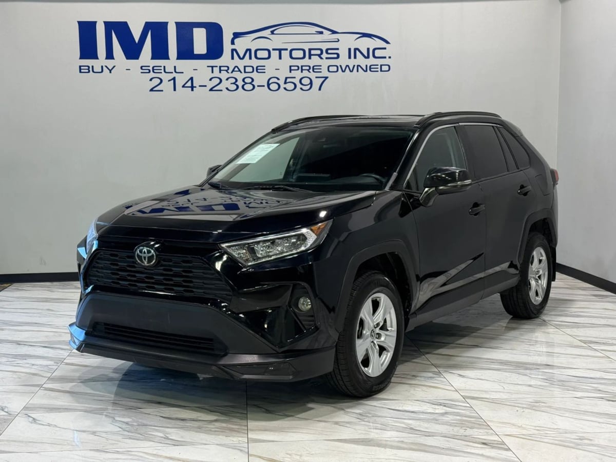 Midnight Black Metallic 2019 Toyota RAV4 XLE FWD SUV / Crossover Front-Wheel Drive Automatic
