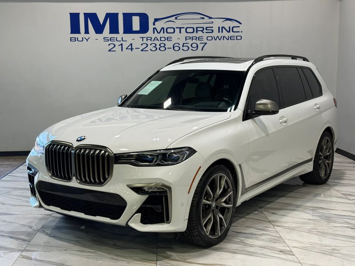 2020 BMW X7 M50i's photo