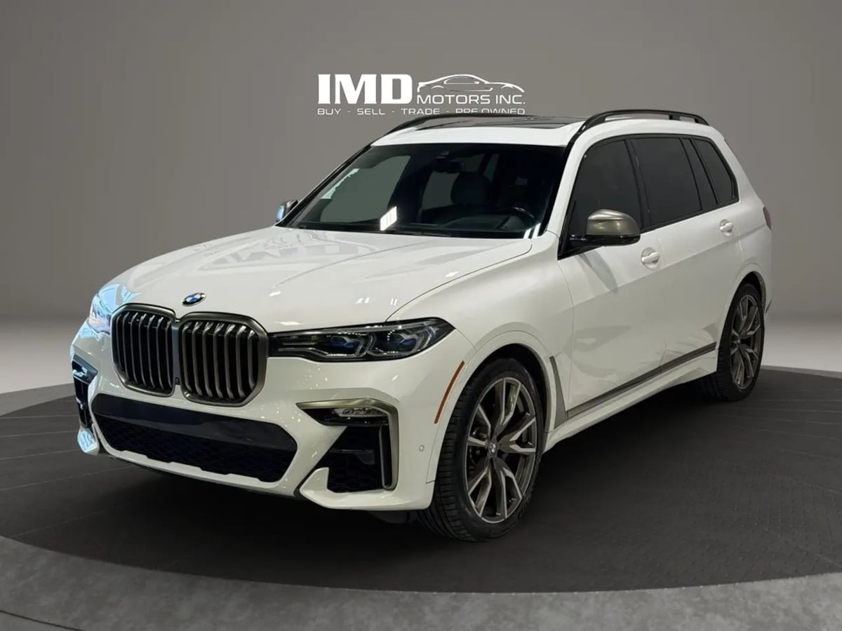 2020 BMW X7 M50i's photo