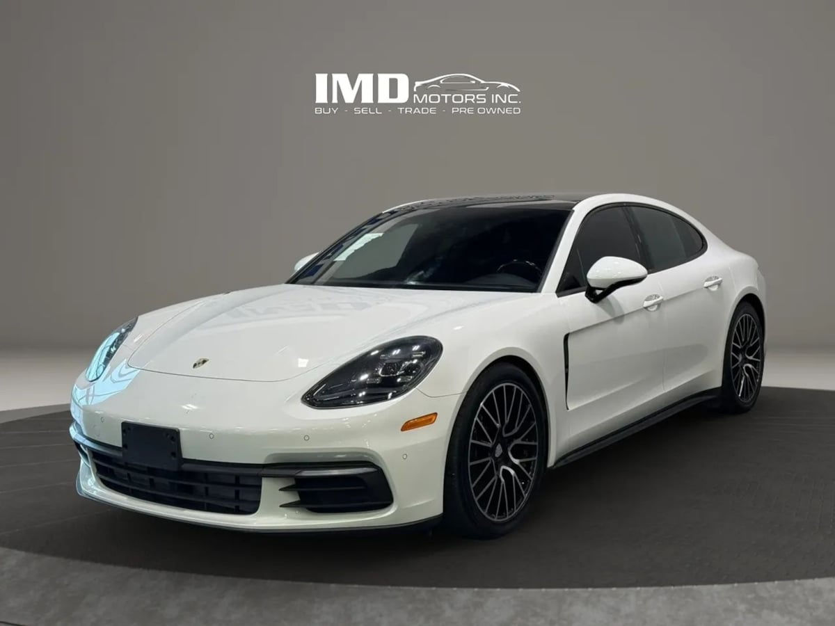 2017 Porsche Panamera -'s photo