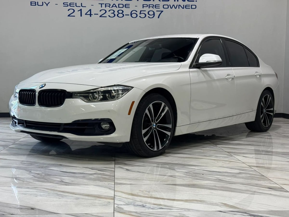 2018 BMW 3 Series 330i Sedan's photo