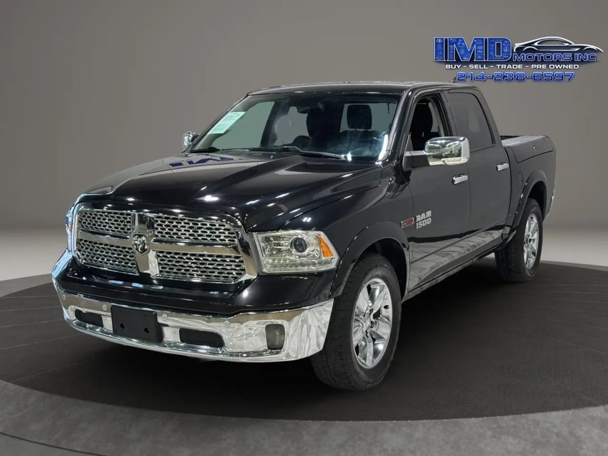 2017 RAM 1500 Laramie 4x4 Crew Cab 5'7's photo