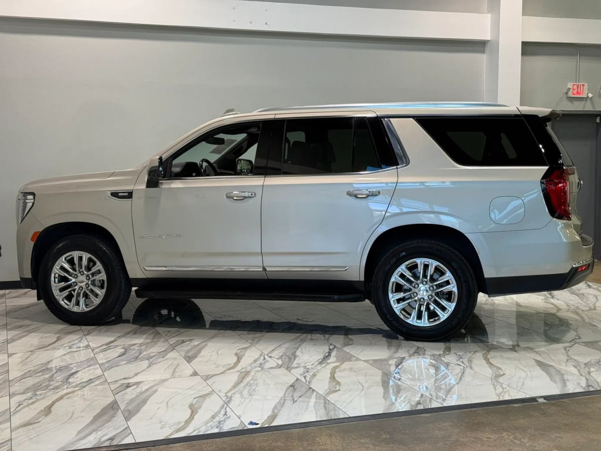 2021 GMC Yukon SLT - Photo 9