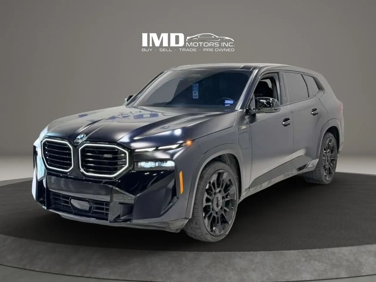 2023 BMW XM -'s photo