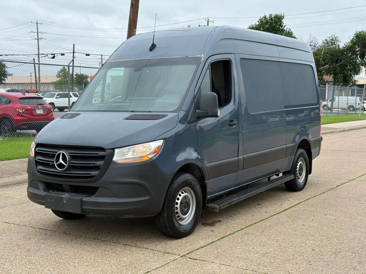 2019 Mercedes-Benz Sprinter 3500 144 WB High Roof's photo