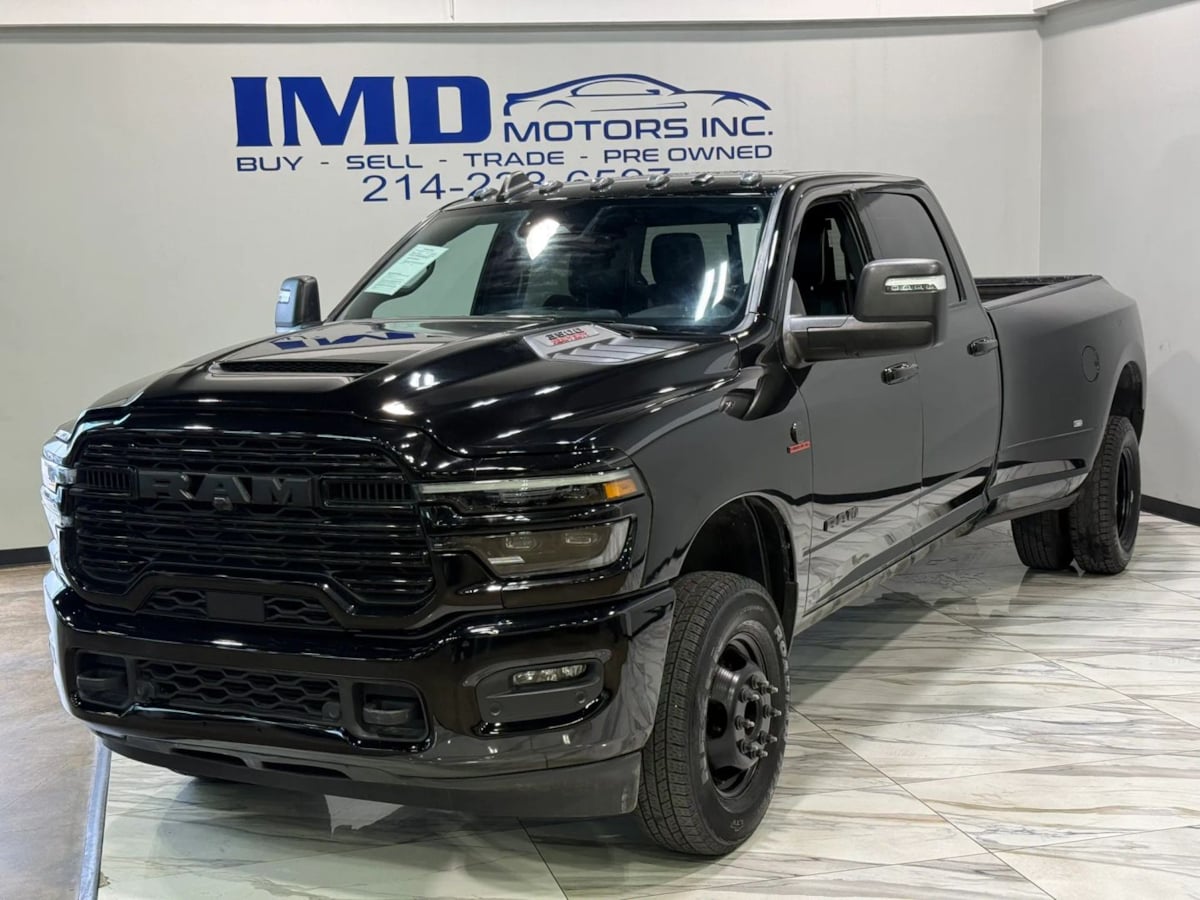 2025 RAM 3500 Laramie 4X4 Crew Cab LWB's photo