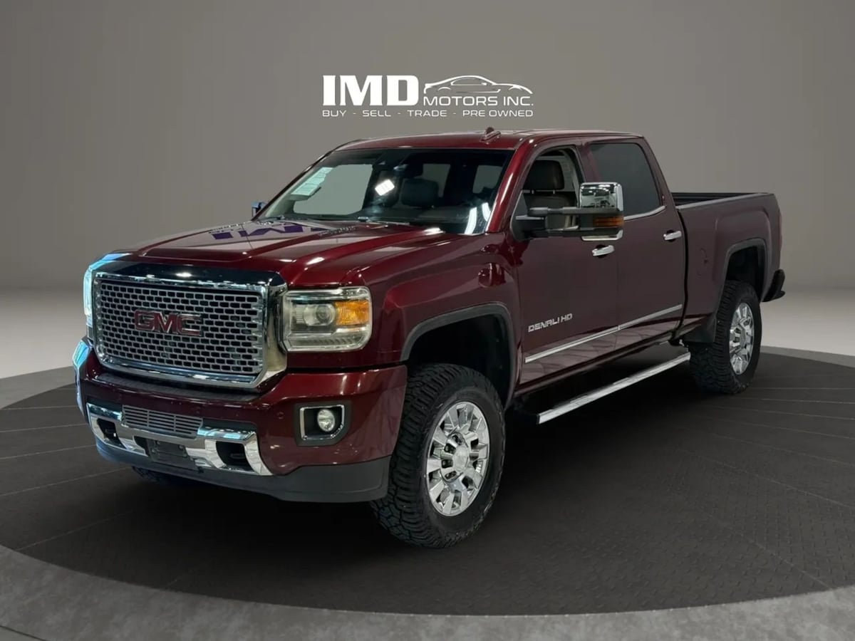 2016 GMC Sierra 4WD Crew Cab Standard Box Denali's photo