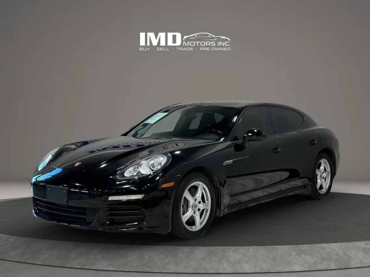 2014 Porsche Panamera 4's photo