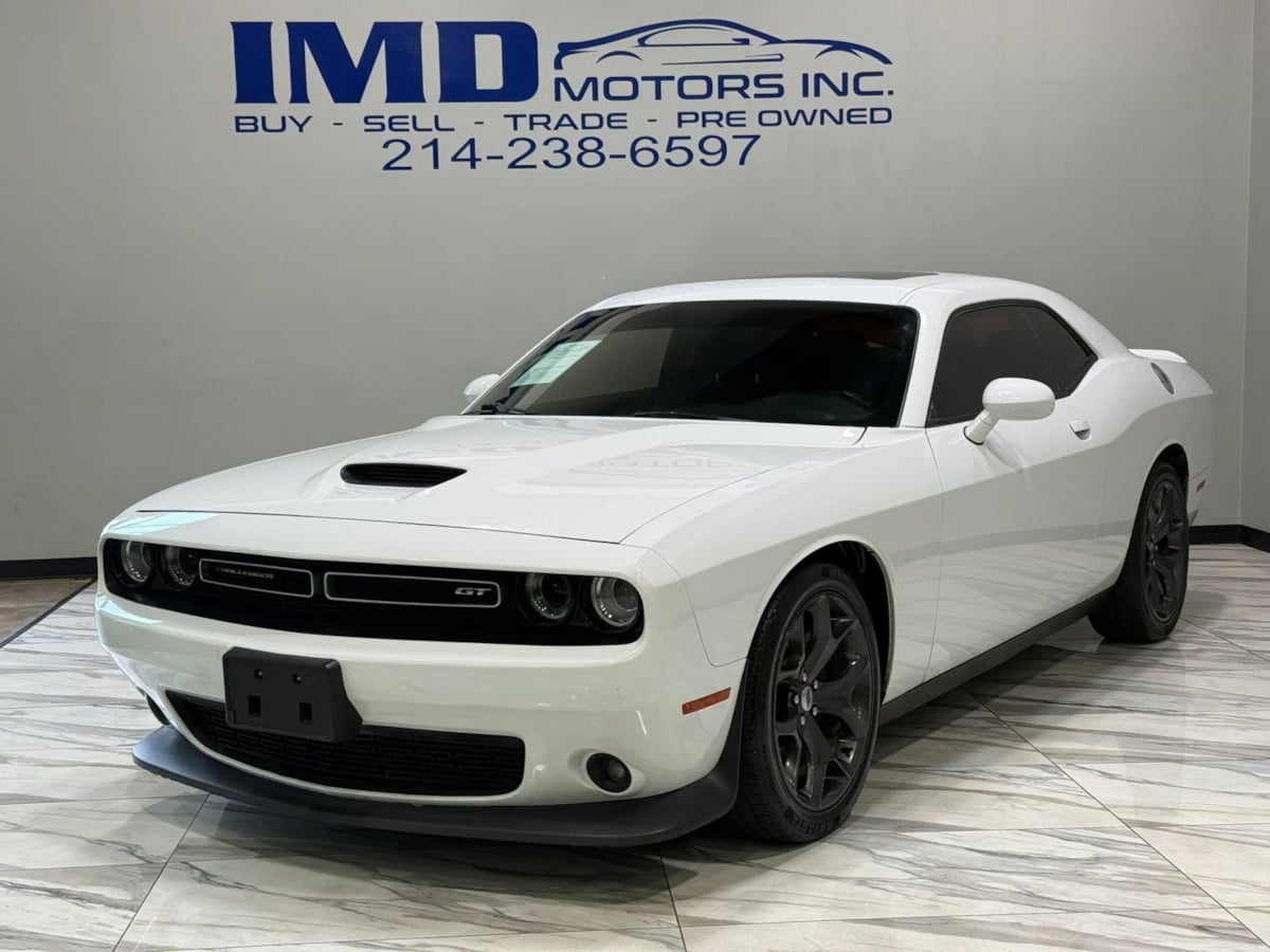 2019 Dodge Challenger GT Auto's photo