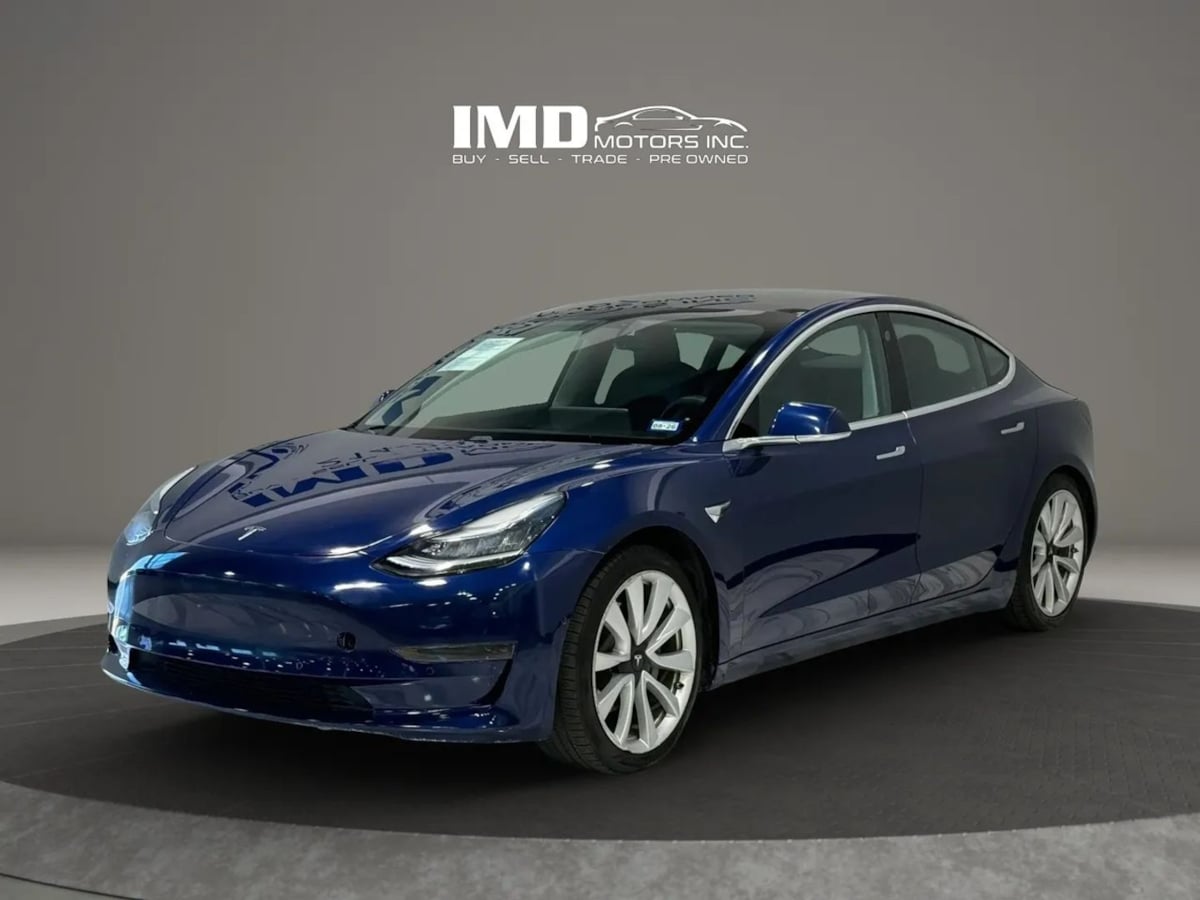 2020 Tesla Model 3 Standard Range Plus's photo