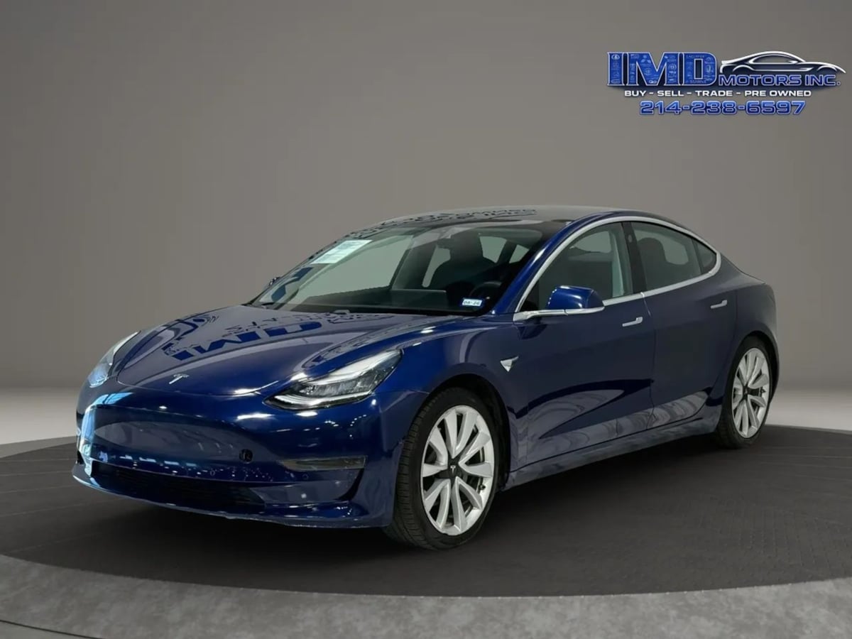 2020 Tesla Model 3 Standard Range Plus's photo