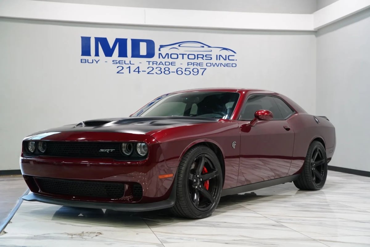 2017 Dodge Challenger SRT Hellcat's photo