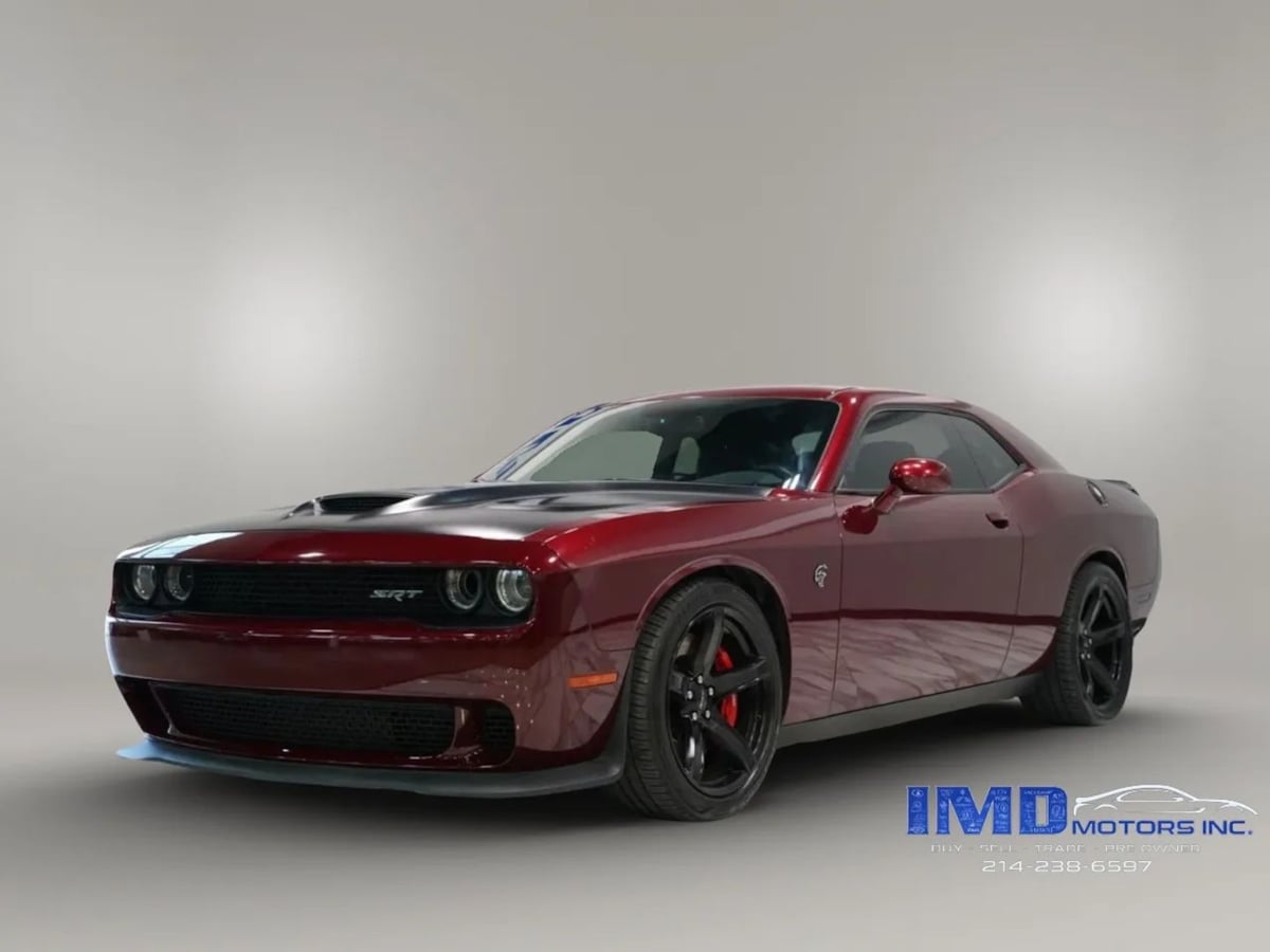 2017 Dodge Challenger SRT Hellcat's photo